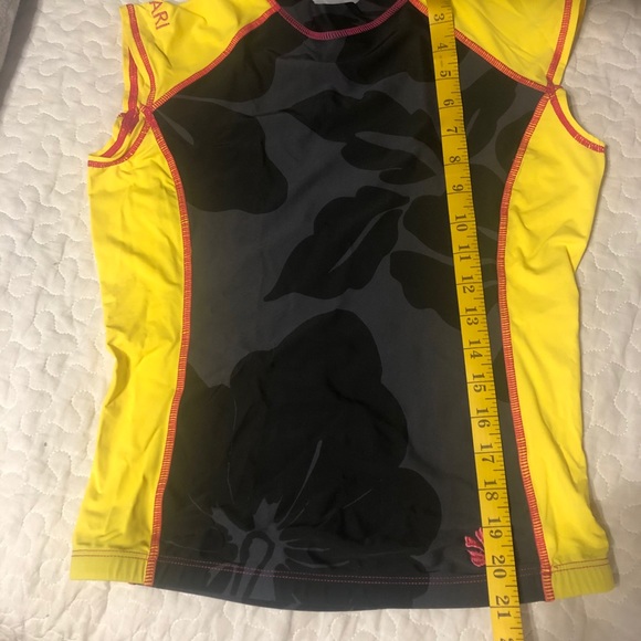 Hapari swim shirt - Picture 3 of 5